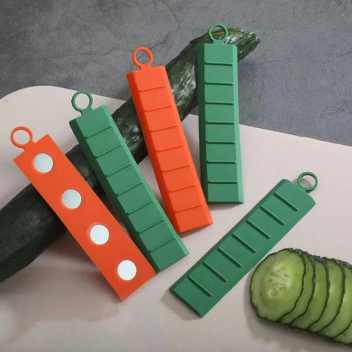 Non-Stick Knife Aid