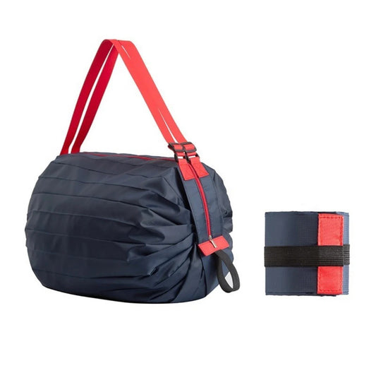 Foldable bag with semi-automatic closure for shopping and going out