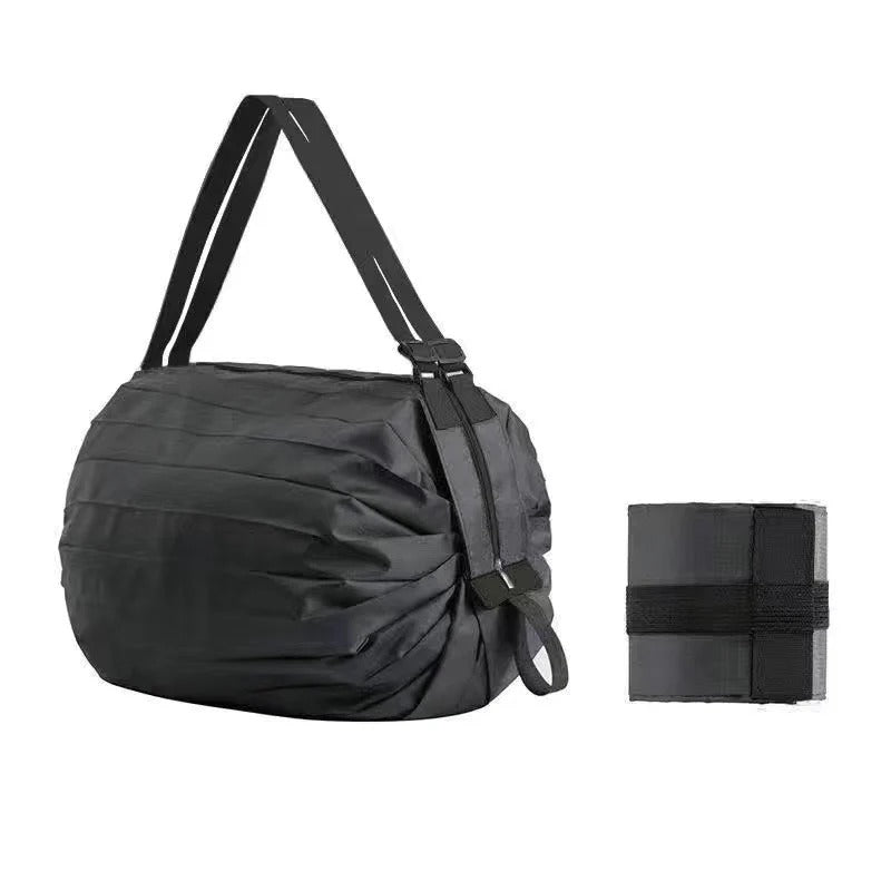 Foldable bag with semi-automatic closure for shopping and going out