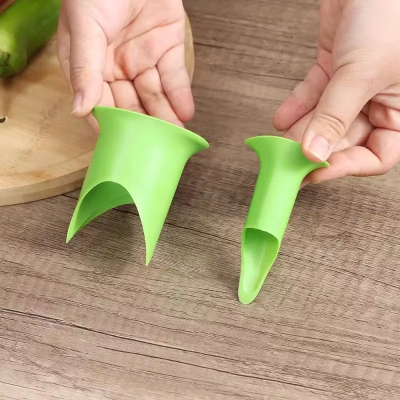 2-in-1 Fruit Pepper Corer Seed Removing Tool