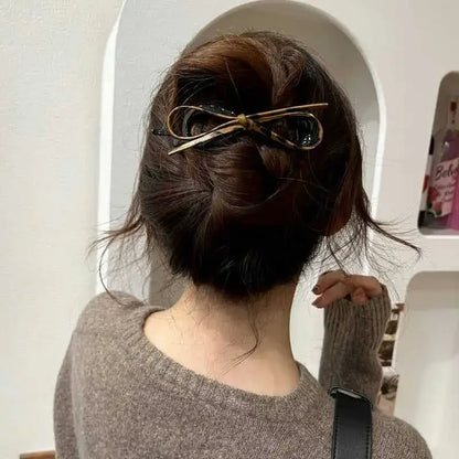 Fashionable Leather Butterfly Knot Twist Clip