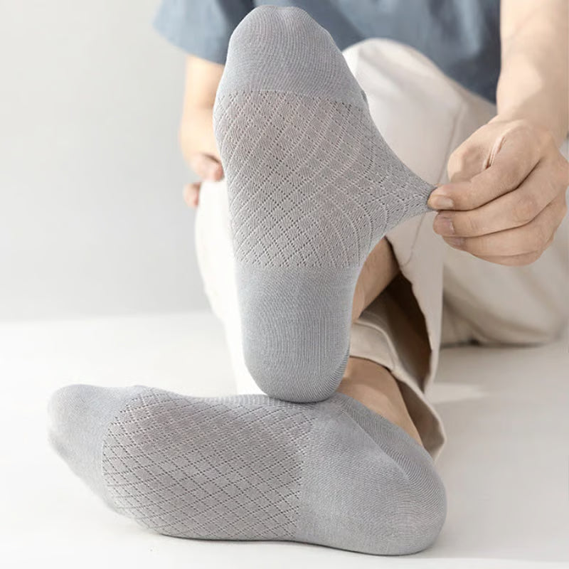 💗Unisex Solid Color Mesh Breathable Socks