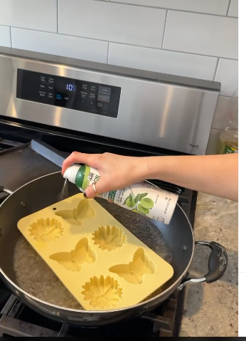 Silicone egg Mold