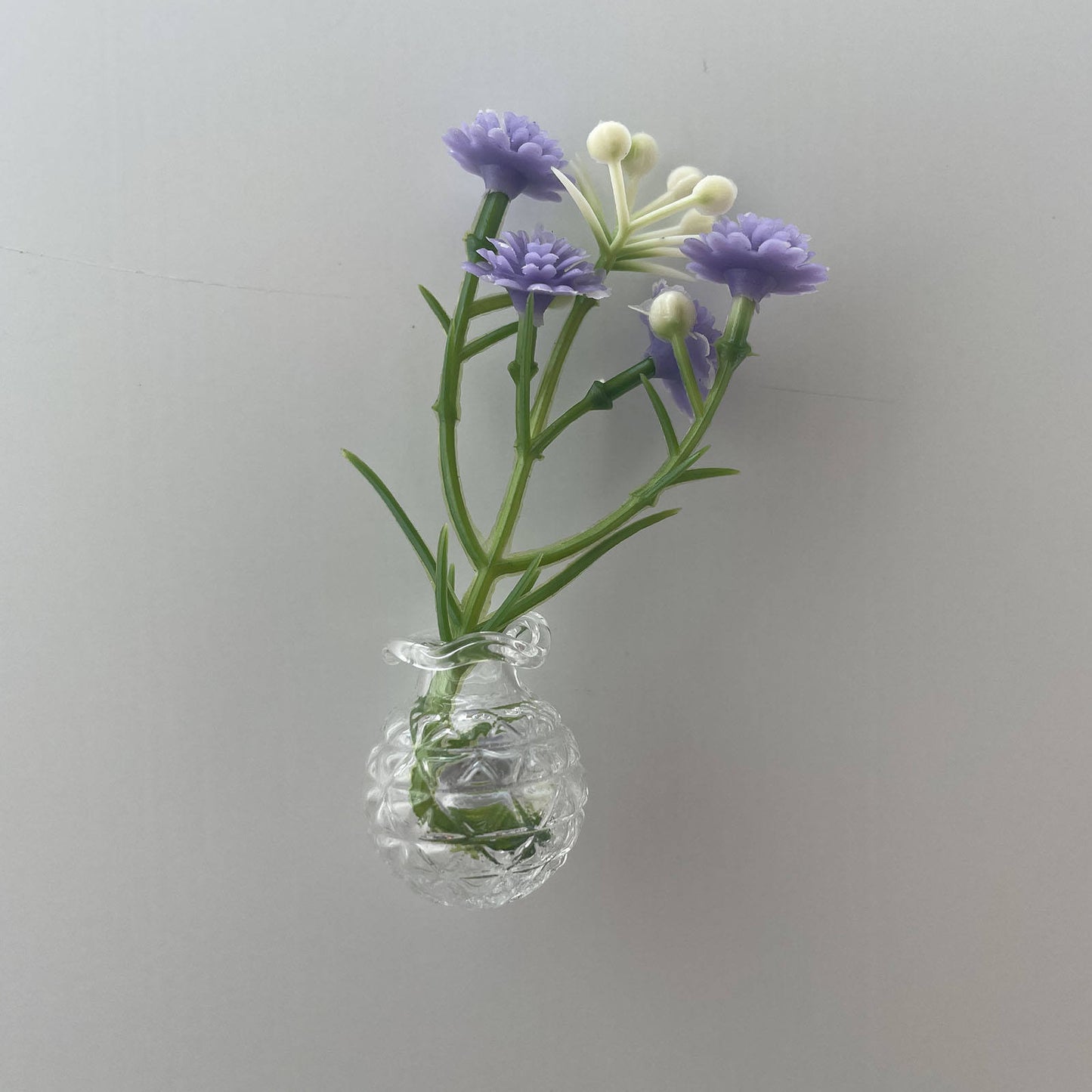 Charming Mini Magnetic Vases for Every Space!