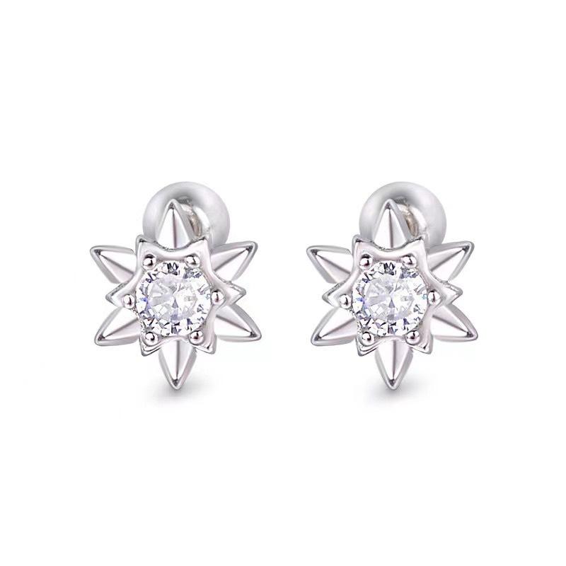 ✨ Starburst Crystal Stud Earrings – Dainty & Trendy 🌟