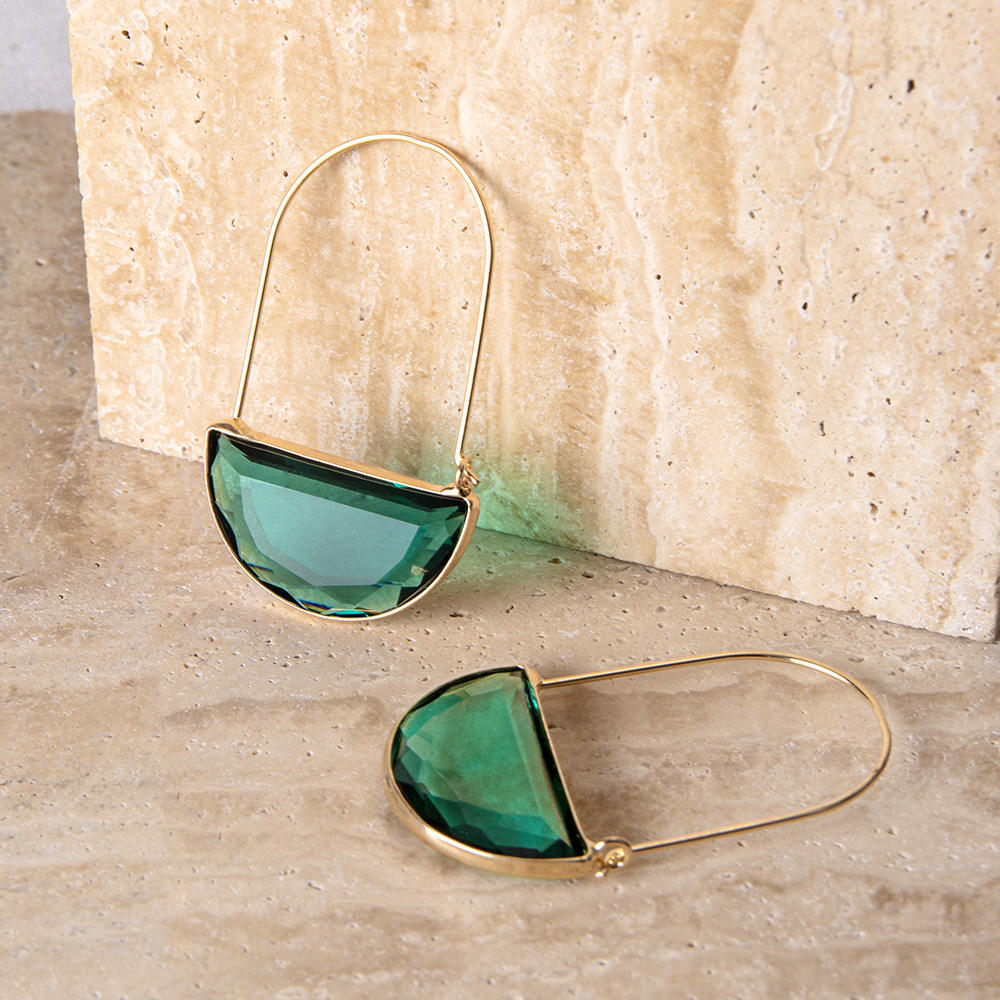 Elegant Emerald Statement Earrings ✨