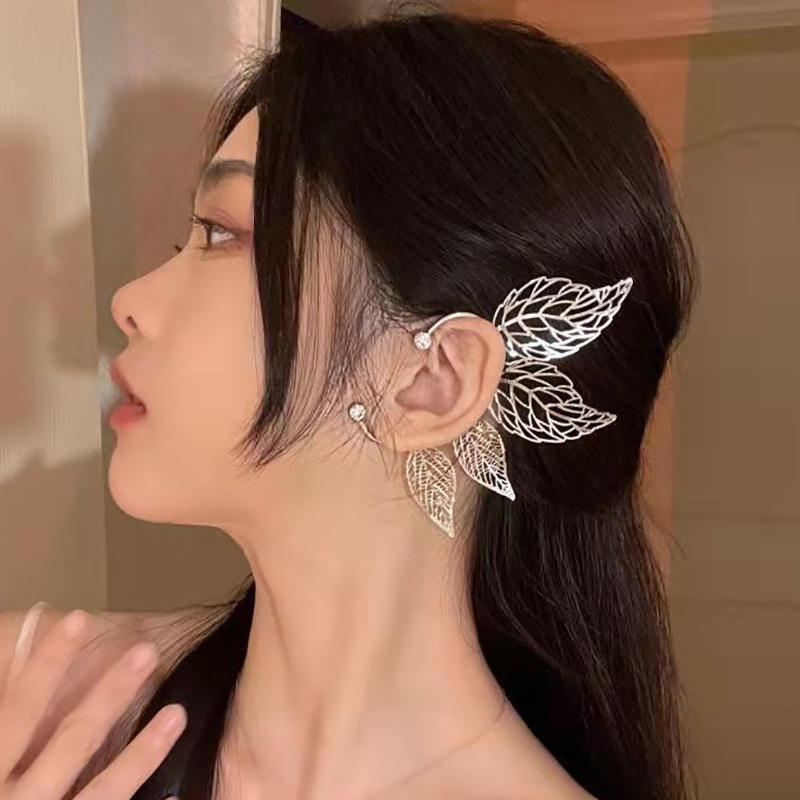 ✨ Elegant Leaf Ear Cuff / Ear Climber ✨