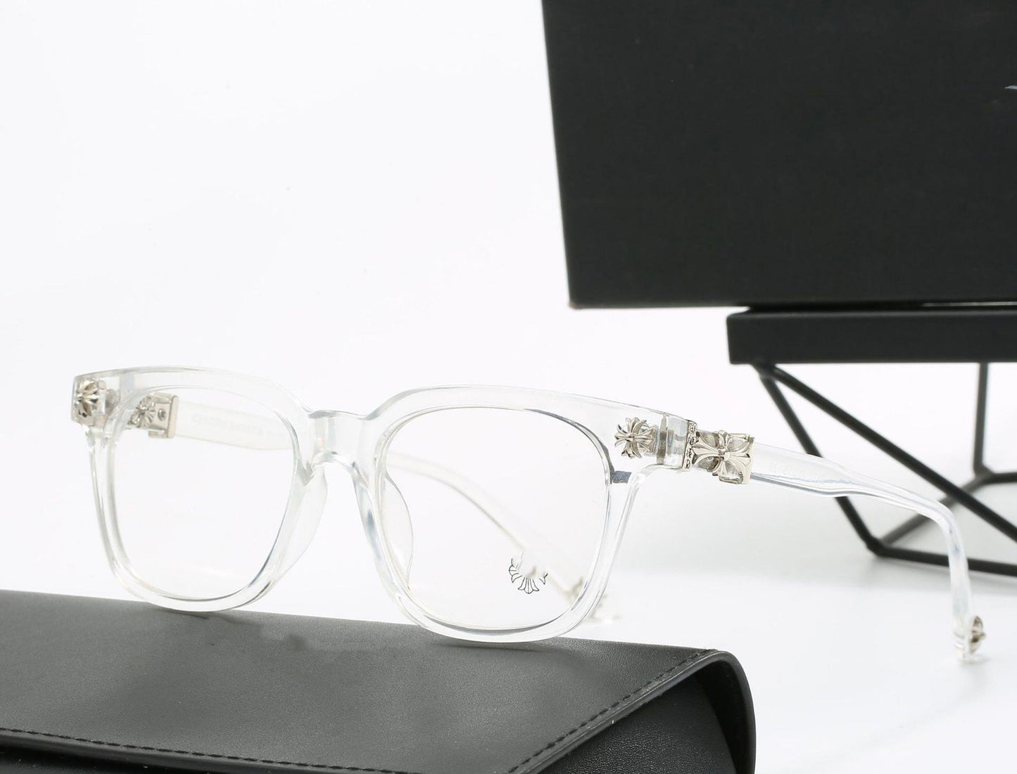 Blue Light Filter Eyeglasses with Fashion Metal Accents