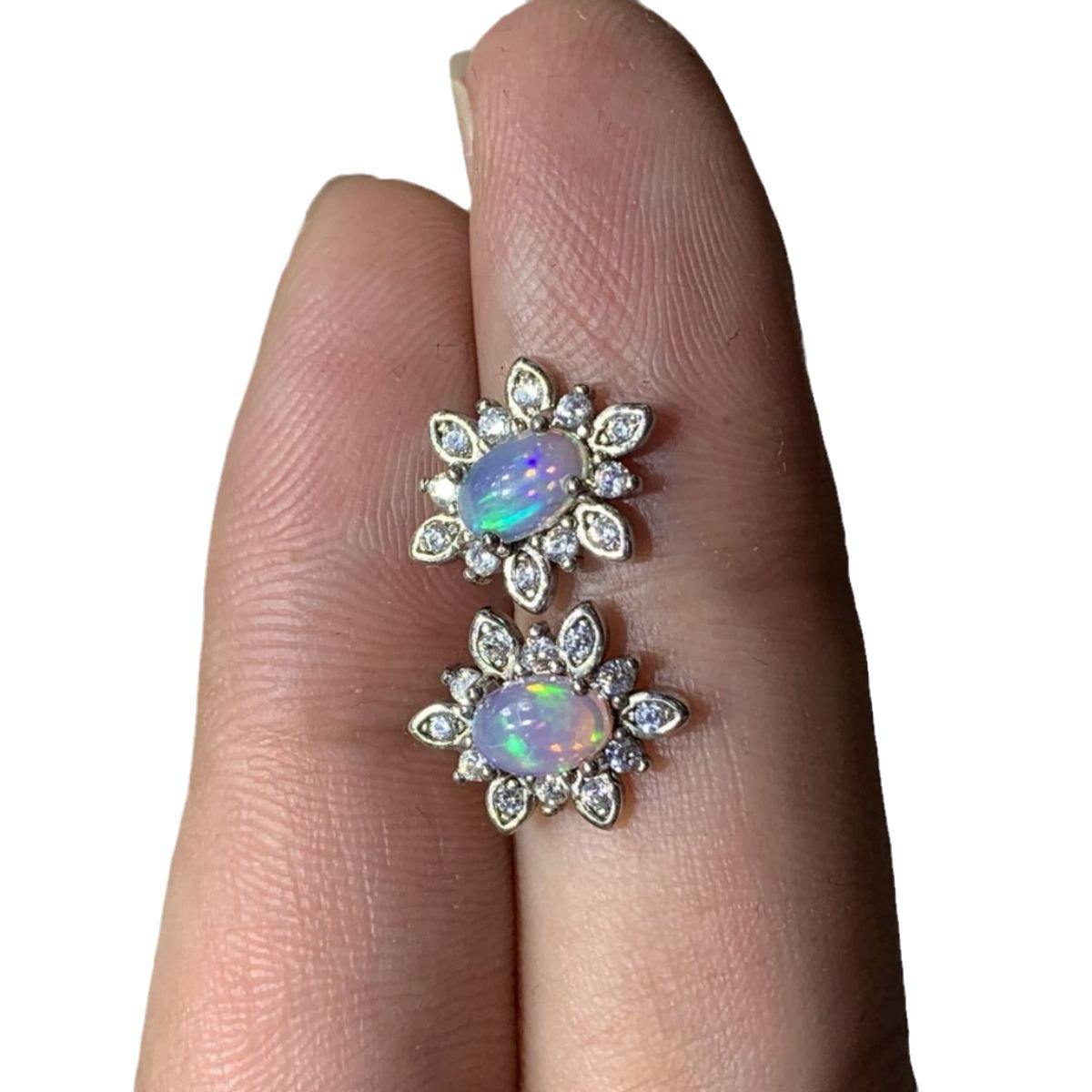 ✨ Starburst Crystal Stud Earrings – Dainty & Trendy 🌟