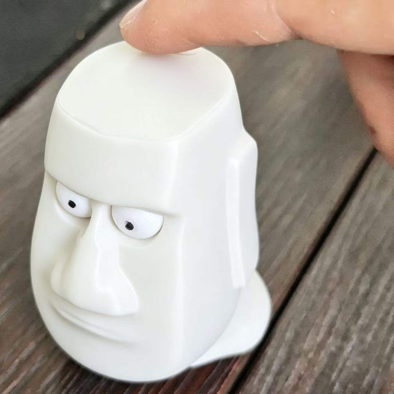 🗿 Funny Moai Push Toy / Desk Gadget
