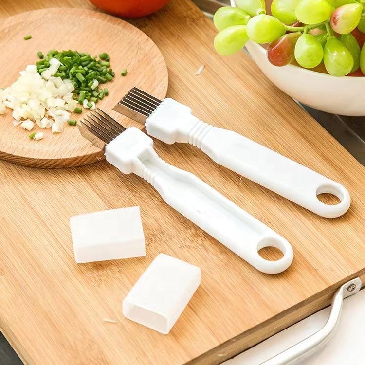 5-Blade Herb & Vegetable Cutter