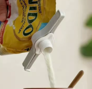 Kitchen Food Preservation Plastic Snack Sealing Clip (pack of 3)