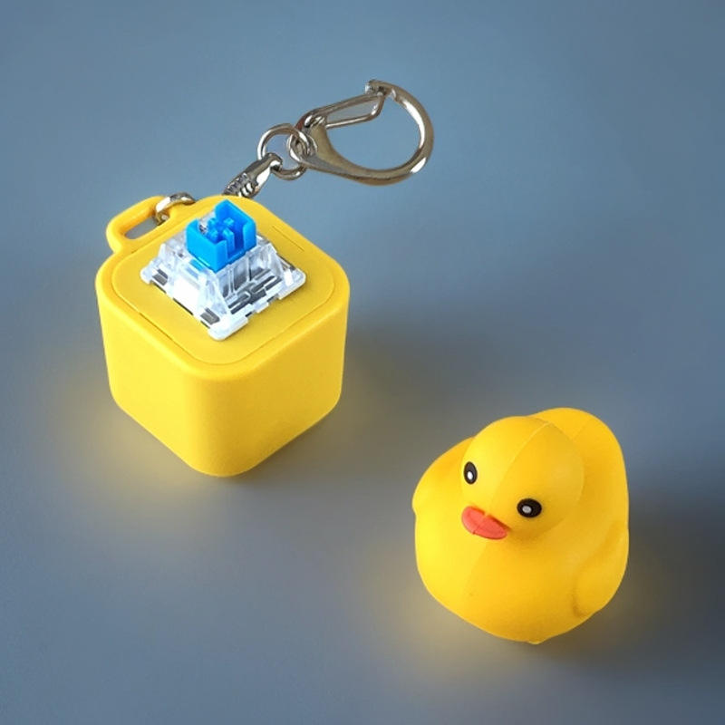 Cute Yellow Duck Sound Keychain – Adorable Press-to-Sound Mini Toy 🐤🔊