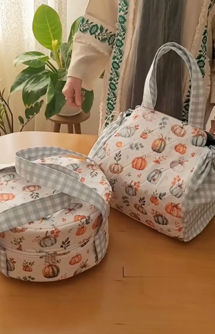 Pot cover and picnic bag Dish cover