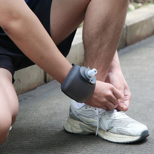 Running Wearable Hands Free Silicone Portable Water Bottle