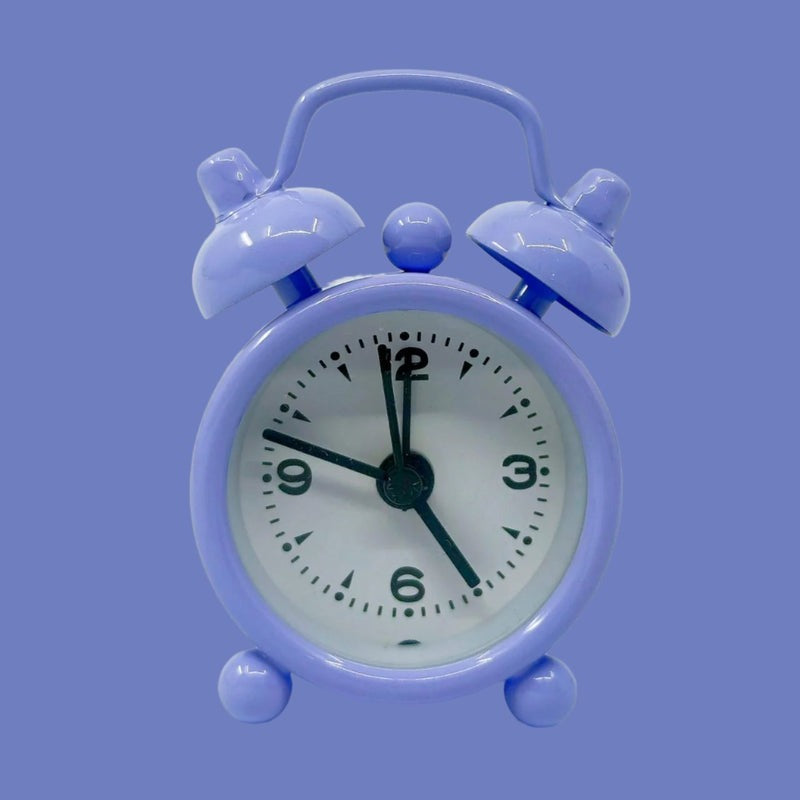 Quartz Mini – Alarm Desk Clock Style ⏰✨
