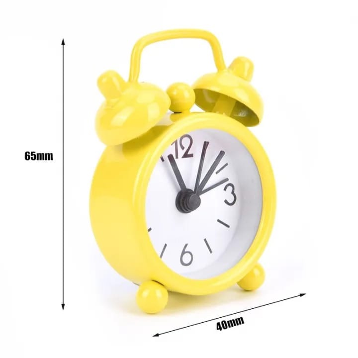 Quartz Mini – Alarm Desk Clock Style ⏰✨