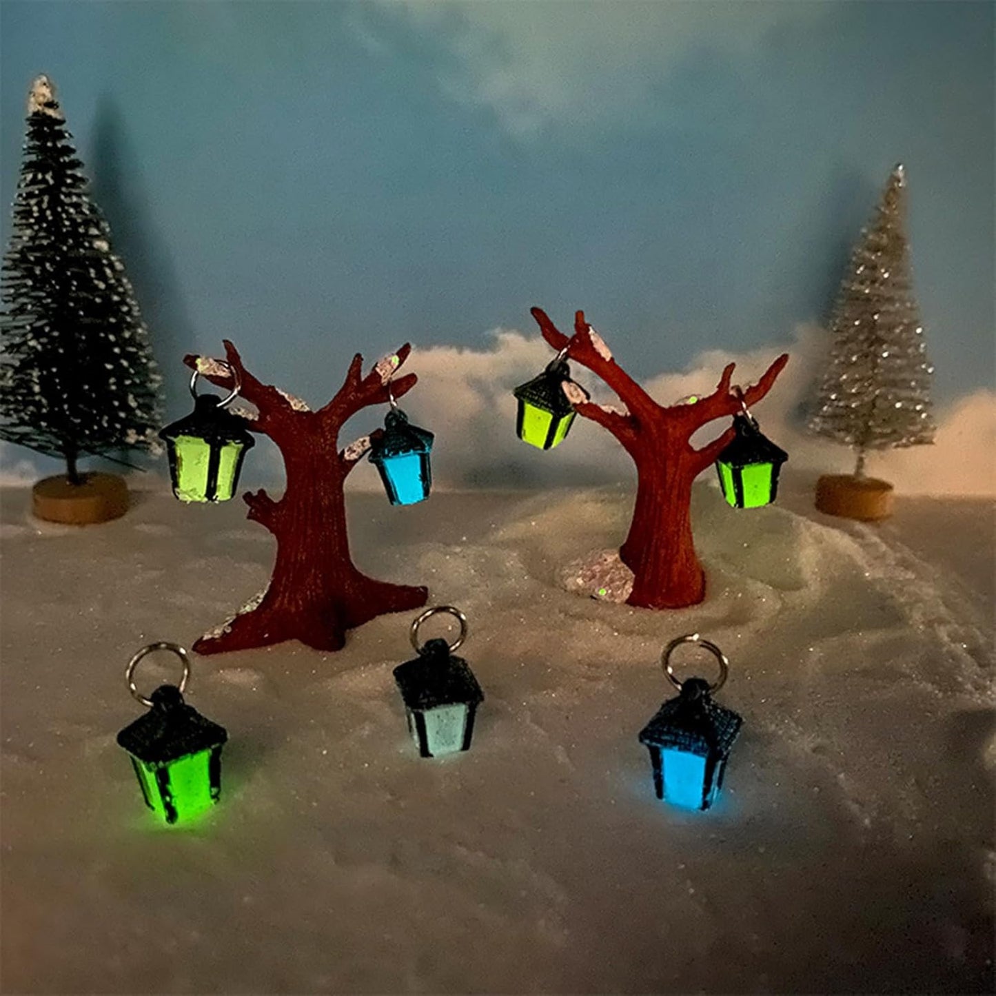 Tiny Luminous Lights Glow in the dark